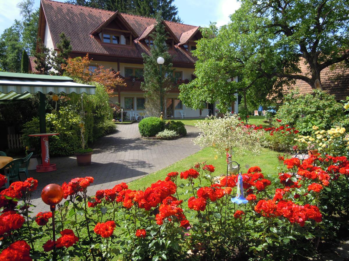 Готель Gaestehaus Zur Schoenen Aussicht Wies Екстер'єр фото